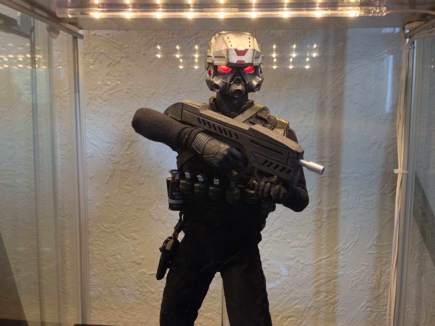 Light SMG — polycount